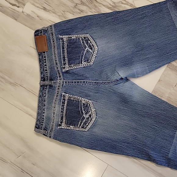 Maurices Jean's - Picture 4 of 4